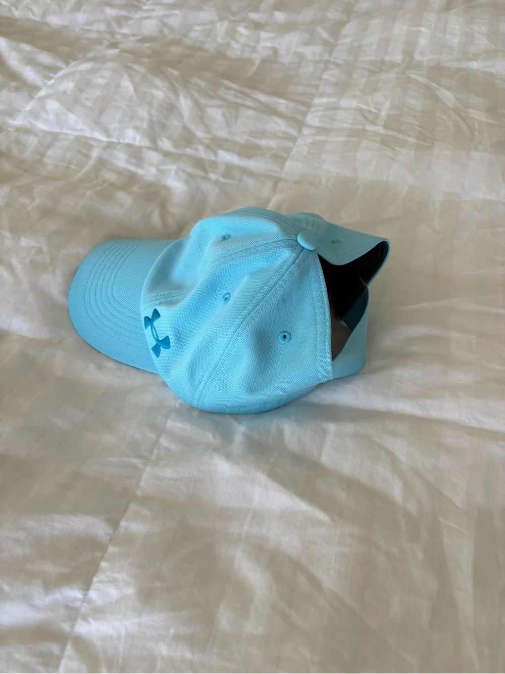 Under Armour Light Blue Girls Baseball Cap Hat with elastic back